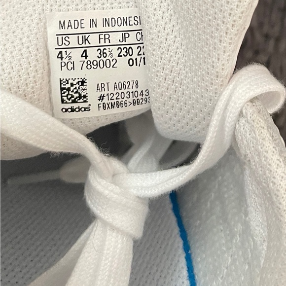 Adidas sneakers - Picture 3 of 5